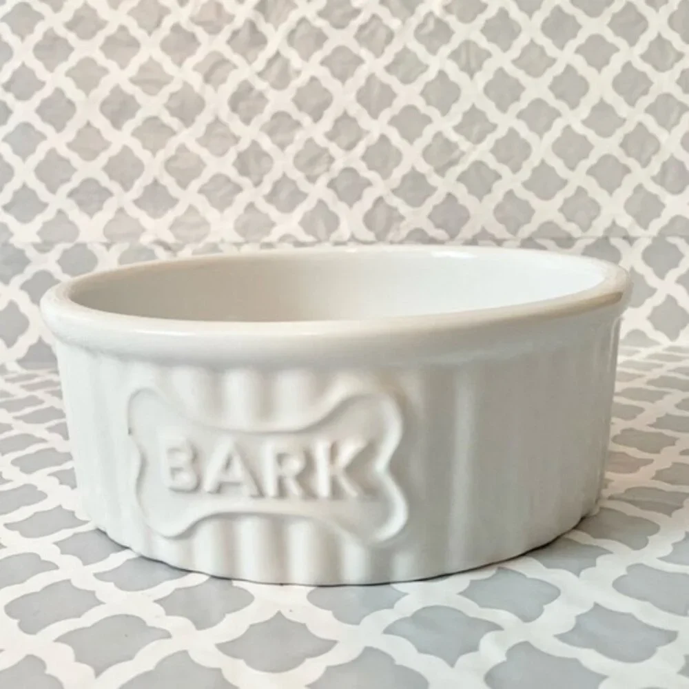 Animal Planet Pets White Ceramic ‘Bark’ Bone Dog Bowl